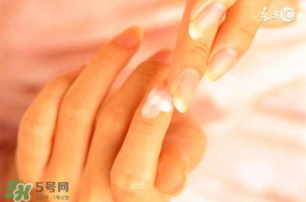 指甲上沒有月牙是缺什么？指甲上沒有月牙怎么補(bǔ)？