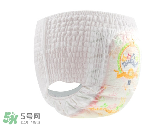 新生兒一天用多少尿不濕？新生兒尿不濕買多大的？