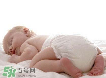 尿布和尿不濕哪個(gè)科學(xué)？尿布和尿不濕的區(qū)別