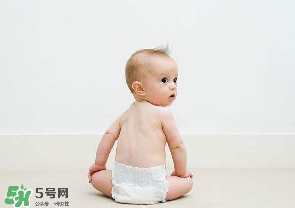 用尿布好還是尿不濕好？用尿布好還是紙尿褲好？