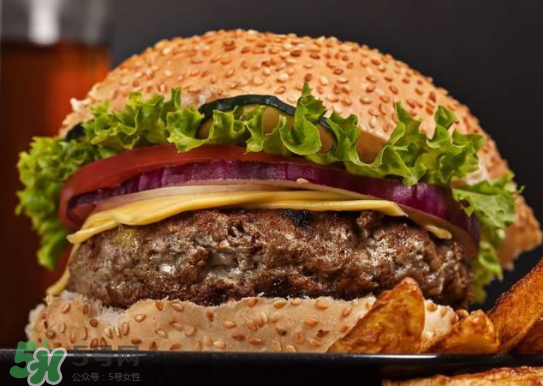 漢堡可以放冰箱嗎？漢堡放冰箱過(guò)了一夜還能吃嗎？