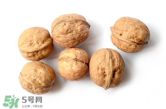 吃核桃能除濕嗎？濕氣重可以吃核桃嗎？