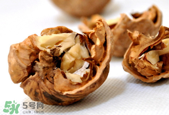 吃核桃能除濕嗎？濕氣重可以吃核桃嗎？