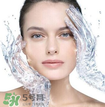 化妝水你選對了嗎？8款熱門明星化妝水測評