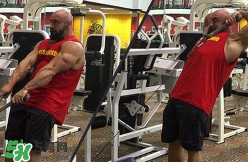 龍門架怎么練肩？龍門架練肩動(dòng)作要點(diǎn)