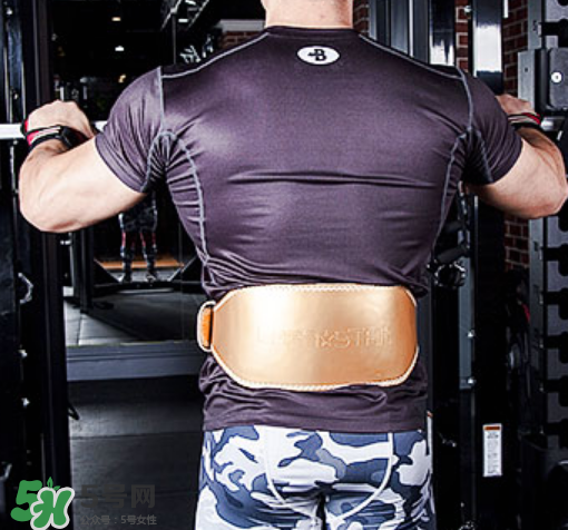舉重為什么要帶腰帶？舉重腰帶的作用