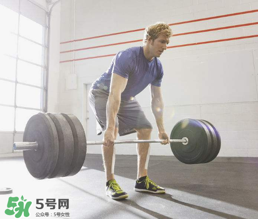 硬拉能練腰嗎？硬拉能提高性功能嗎？