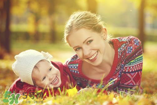 秋季寶寶腹瀉怎么辦？秋季寶貝腹瀉的原因