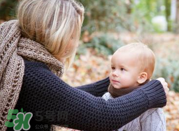 秋季寶寶怎么穿衣服？秋季寶寶穿什么？