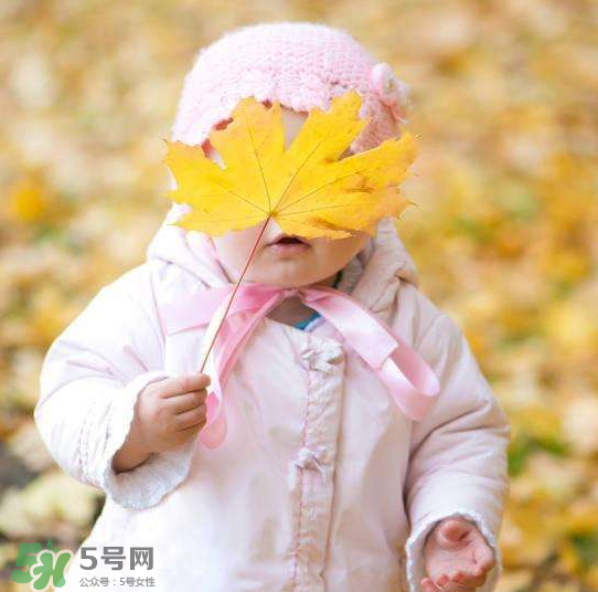 秋季寶寶怎么穿衣服？秋季寶寶穿什么？