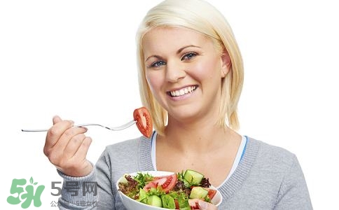 母乳喂養(yǎng)不能吃哪些東西？母乳喂養(yǎng)媽媽飲食注意事項(xiàng)