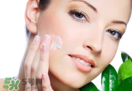 哺乳期可以化妝嗎？哺乳期化妝對(duì)寶寶有影響嗎？