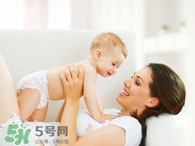 母乳喂養(yǎng)不能吃哪些東西？母乳喂養(yǎng)媽媽飲食注意事項(xiàng)