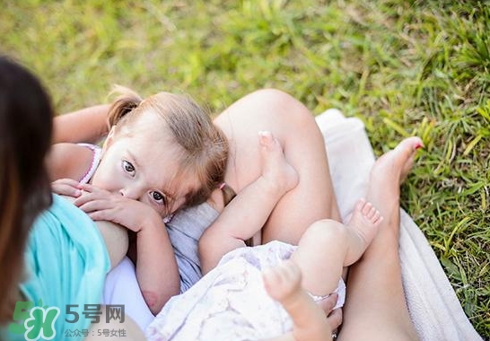 母乳能做什么？母乳可以放冰箱保鮮多久？