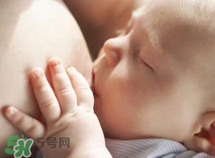 母乳能做什么？母乳可以放冰箱保鮮多久？