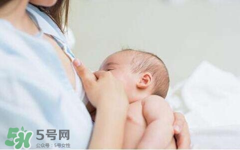母乳到什么時候就沒營養(yǎng)了？母乳什么時候斷最好？