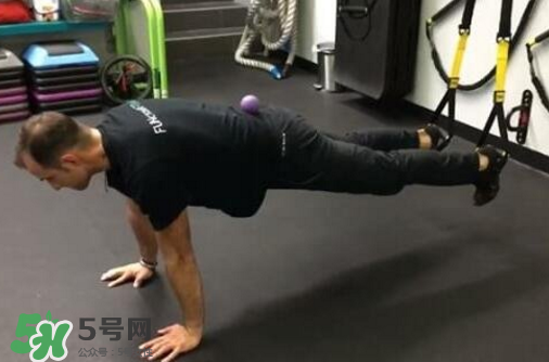 trx俯臥撐是練什么的？trx俯臥撐怎么練？