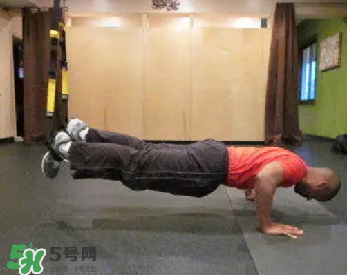 trx俯臥撐是練什么的？trx俯臥撐怎么練？