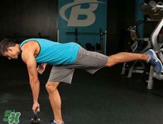 單腳硬拉怎么練？5招教你學(xué)會(huì)單腳硬拉