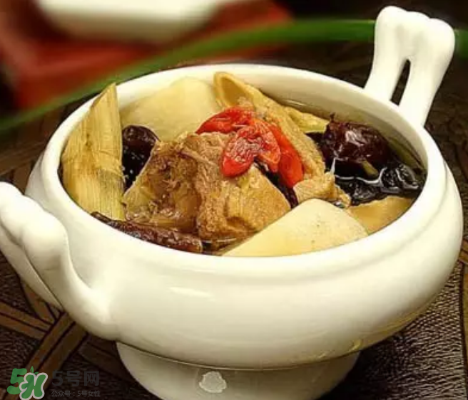 秋季養(yǎng)生食譜有哪些？秋季健康靠這些