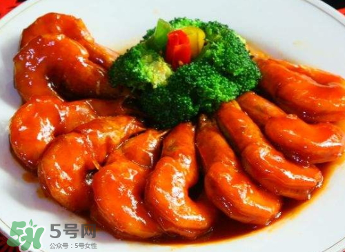 青蝦的營(yíng)養(yǎng)價(jià)值 青蝦的功效與作用 青蝦的營(yíng)養(yǎng)價(jià)值 青蝦的功效與作用