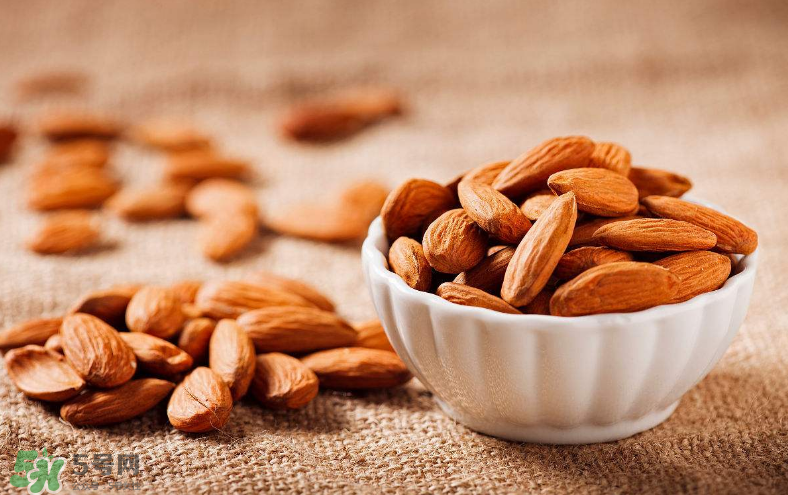 秋天吃什么養(yǎng)生？秋天養(yǎng)生食譜