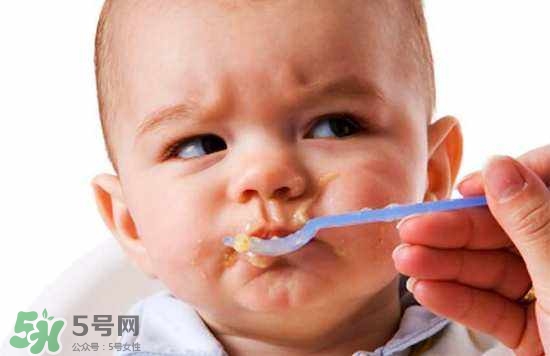 寶寶不吃輔食怎么辦？5個小妙招讓寶寶乖乖吃輔食