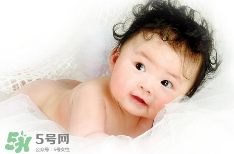 寶寶發(fā)燒抽搐正常嗎？寶寶發(fā)燒抽搐怎么辦？