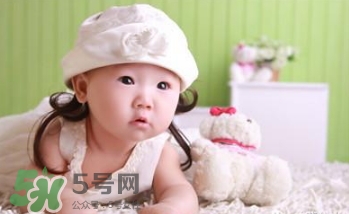 寶寶發(fā)燒睡著了還要物理降溫嗎-怎么降溫？