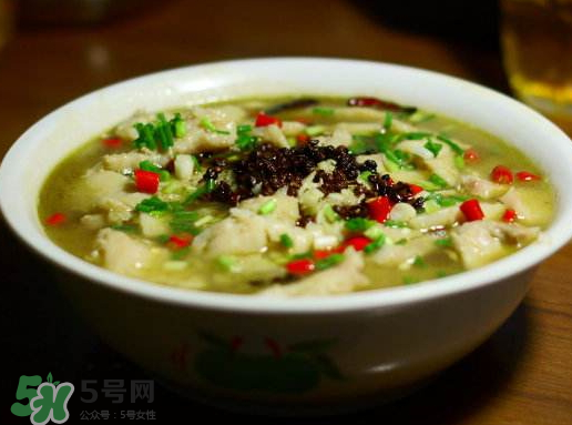 鰱魚可以做酸菜魚嗎？鰱魚怎么做酸菜魚？