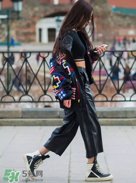 刺繡衣服怎么洗？刺繡衣服搭配