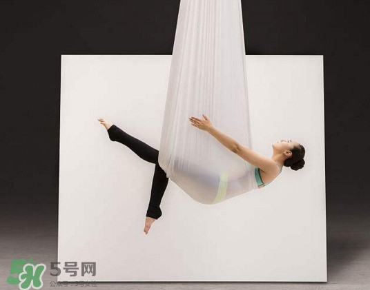 空中瑜伽多少錢(qián)一節(jié)課？自己家里裝空中瑜伽多少錢(qián)