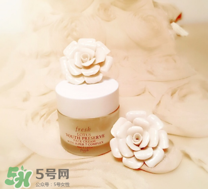 fresh馥蕾詩睡蓮滋潤(rùn)活顏面霜效果好嗎 怎么用 fresh馥蕾詩睡蓮滋潤(rùn)活顏面霜效果好嗎 怎么用