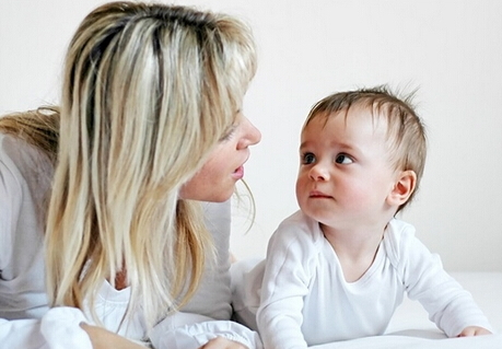 寶寶學(xué)說話的階段，這三個禁區(qū)你一定沒注意！