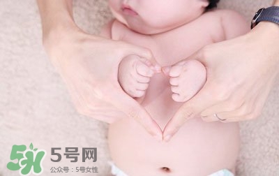 生孩子臍帶怎么剪？臍帶晚剪有什么影響？