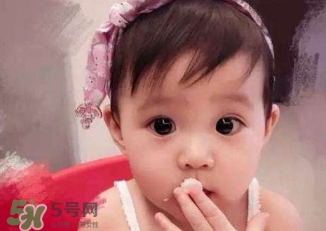 寶寶的長(zhǎng)相由什么決定-遺傳誰(shuí)的 寶寶的長(zhǎng)相由什么決定-遺傳誰(shuí)的