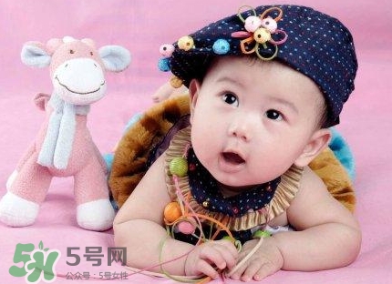 寶寶發(fā)燒睡著了還要物理降溫嗎-怎么降溫？