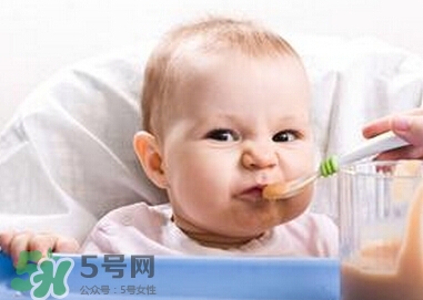 新生兒痤瘡多久會好？新生兒痤瘡能用百多邦嗎？