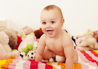 寶寶睡覺為什么會(huì)笑？寶寶睡覺笑出聲是做夢(mèng)了嗎？