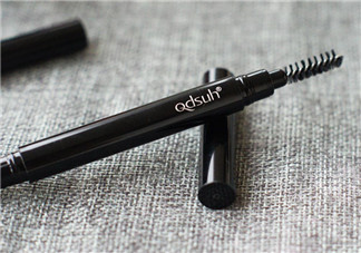 眉筆怎么選？眉筆和眉粉哪個(gè)好？