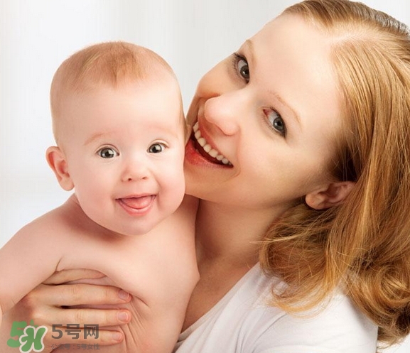 新生兒痤瘡多久會好？新生兒痤瘡能用百多邦嗎？