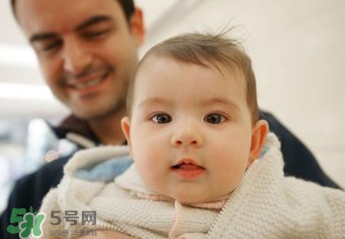 寶寶什么時(shí)候?qū)W會(huì)說話？怎么教寶寶說話？