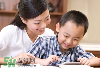 寶寶說話晚的原因 寶寶說話晚是不是不聰明？