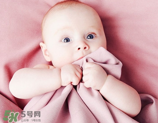 寶寶說話早晚和智力有關(guān)系嗎？寶寶說話晚怎么辦？