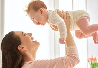 寶寶發(fā)燒出汗后可以洗澡嗎？寶寶發(fā)燒出汗好嗎？