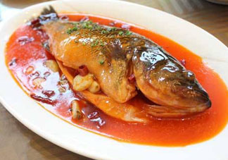 鱸魚可以紅燒嗎？鱸魚清蒸還是紅燒好吃？