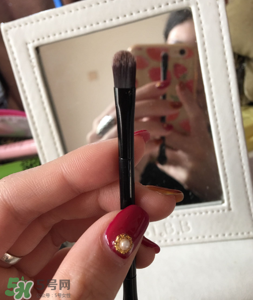 美寶蓮眼影盤好用嗎？美寶蓮眼影盤怎么樣？