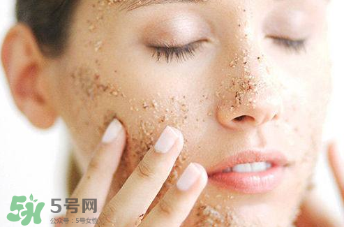 角質(zhì)是什么？怎樣判斷自己是不是要去角質(zhì)了？
