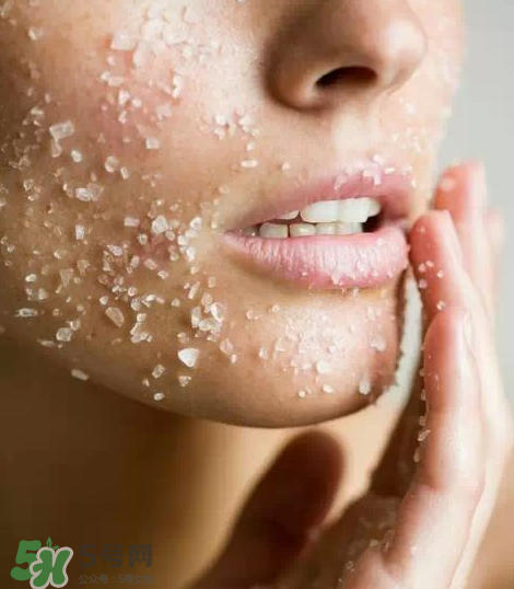 角質(zhì)是什么？怎樣判斷自己是不是要去角質(zhì)了？