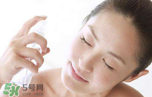 補(bǔ)水噴霧有用嗎？補(bǔ)水噴霧怎么用?